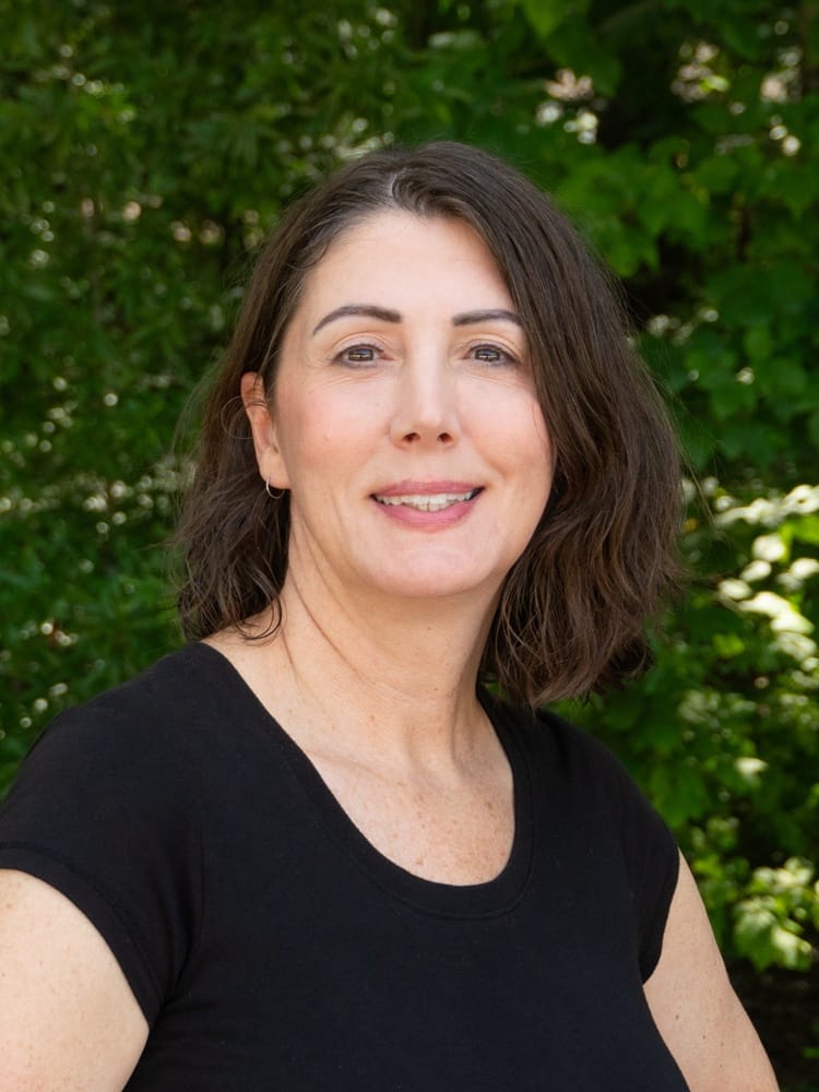 Tracy_McWherter_Paris_Headshot2024-2 Tracy McWherter